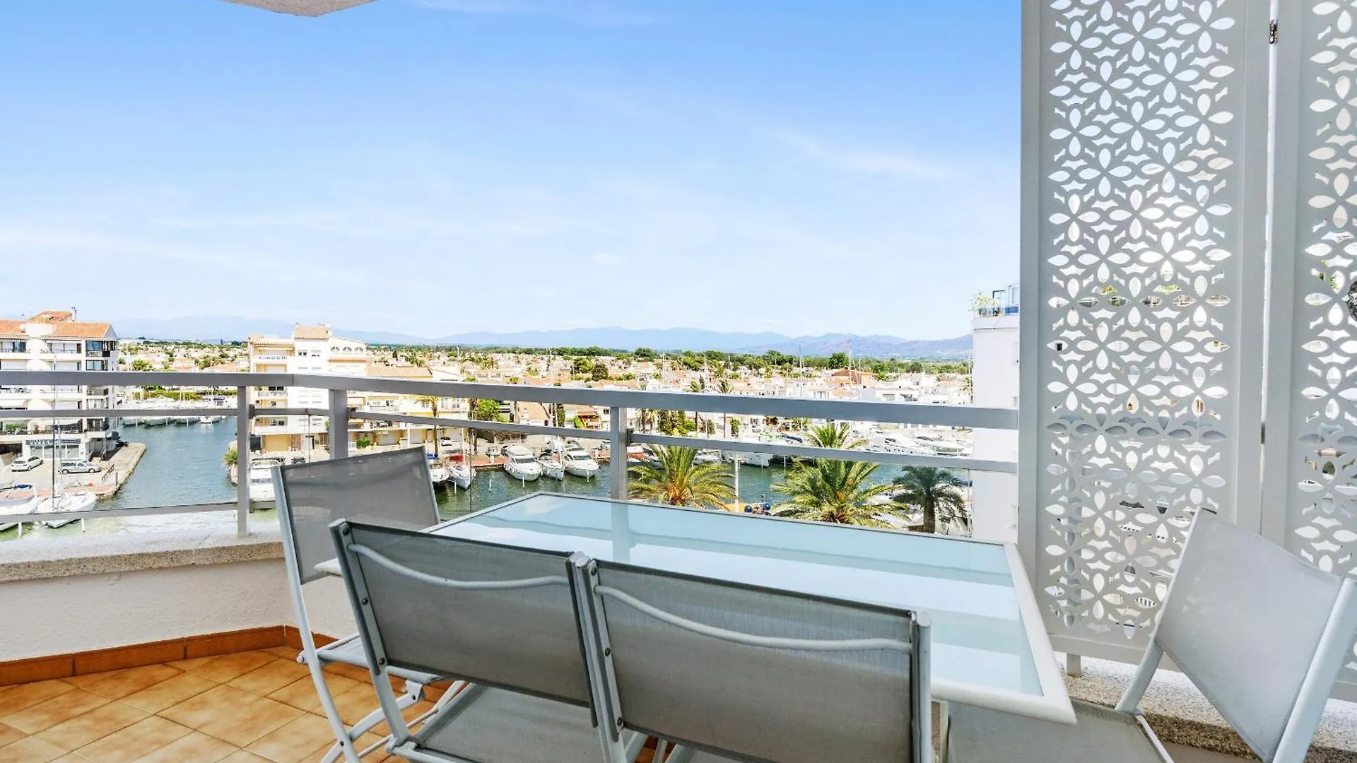 Welcs Apartamento 214 Emp Con Vistas Al Canal Empuriabrava 0*,