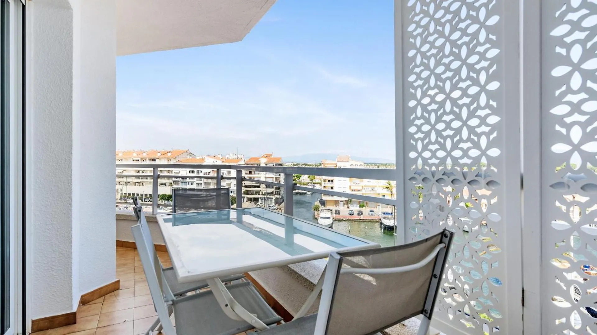 Welcs Apartamento 214 Emp Con Vistas Al Canal Empuriabrava