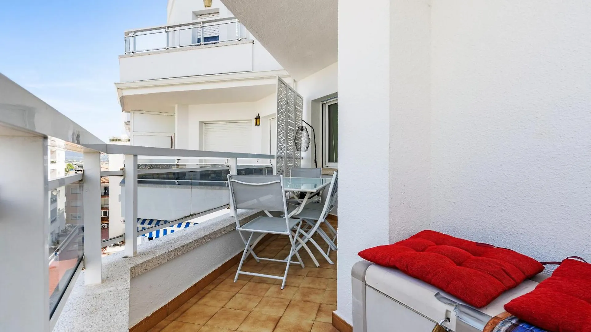 Apartment Welcs Apartamento 214 Emp Con Vistas Al Canal Empuriabrava